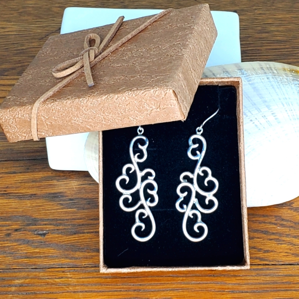 Elegant 925 Silver Swirl Earrings